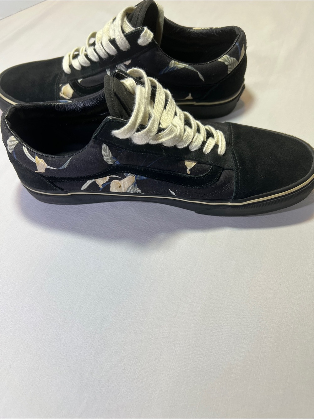 Vans Black Floral Low-Top Skate Shoes with Cream Accents 10 1/2 Men’s Women’s 12 - Picture 10 of 15